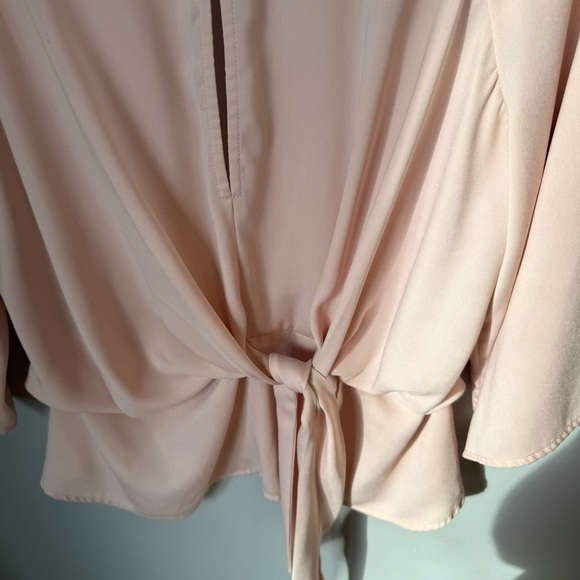 Topshop Keyhole flutter sleeve pink blouse size 8- Wicked look- flowy breezy - Picture 6 of 8